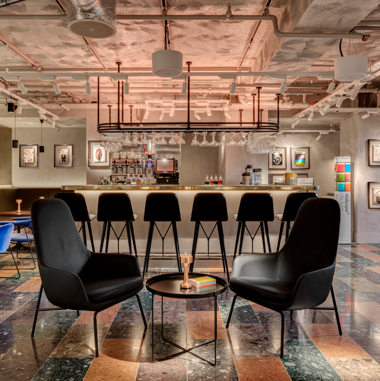 Wallpaper Bar