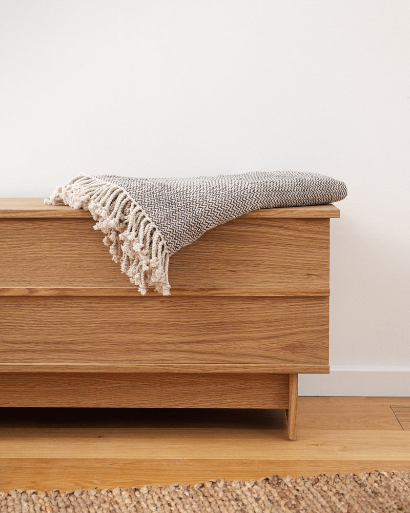 Correlation Bench, Large
